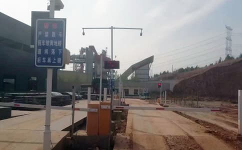 基于物聯網與RFID的智慧停車解決方案：從痛點到落地