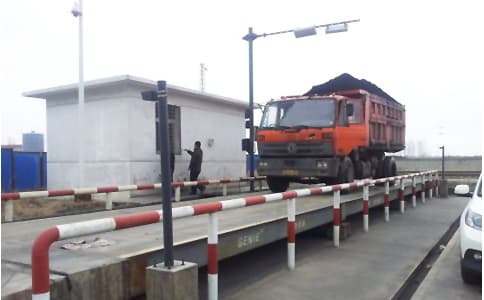 RFID桌面式讀寫器UR5002用于智能稱重 RFID桌面式讀寫器UR5002用于智能稱重