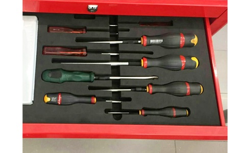 對于金屬環境的應用，我們該怎么設計電子標簽和讀寫器天線