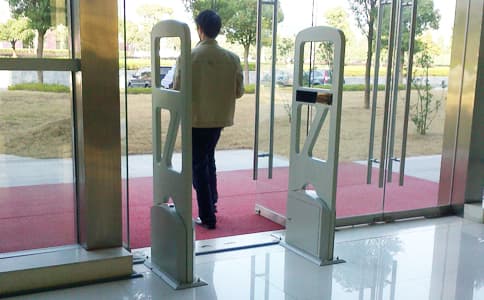 射頻識(shí)別技術(shù)產(chǎn)品分類和發(fā)展現(xiàn)狀